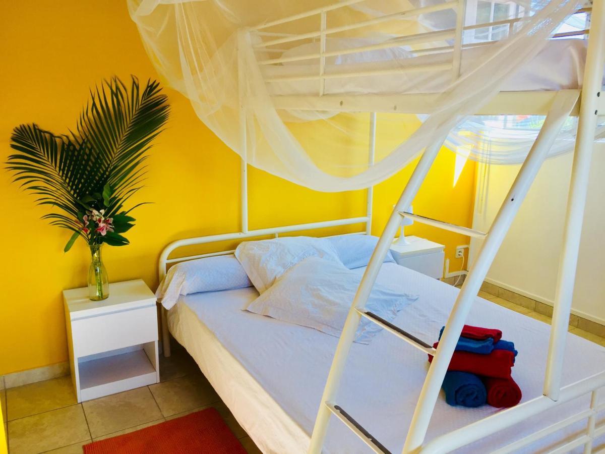 Soleil La Bed & Breakfast Terre-de-Bas Екстериор снимка